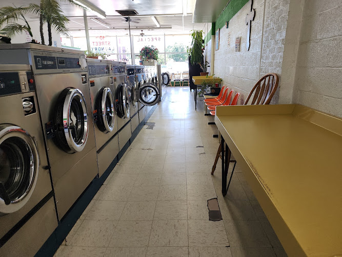 10th Street Laundry in Amarillo