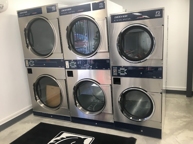 24 Hour Washateria in Houston