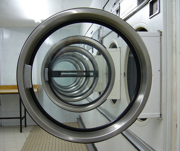 25 Cents Dry Laundry in Dallas