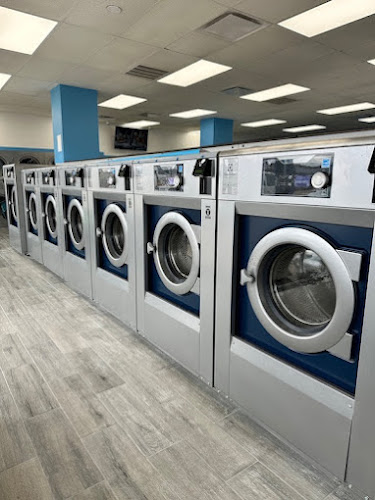 Beckham Laundry World in Mesquite