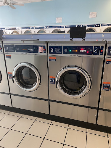 Blue Sky Laundromat in El Paso