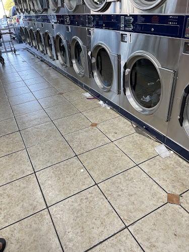 Bonita Wash & Dry in Irving