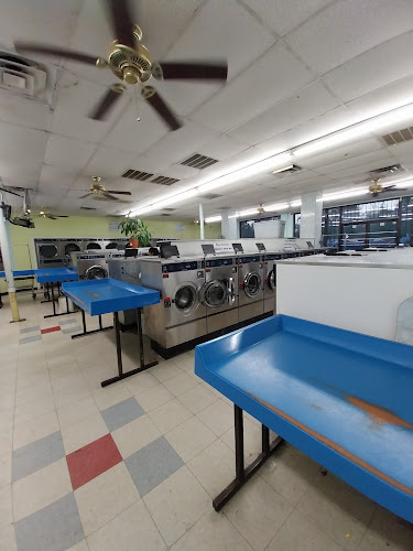 C T Washateria in Houston