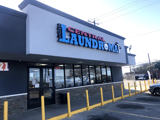 Central Laundromat in San Antonio