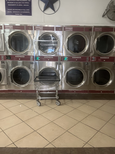 Coin Laundry in Carrollton