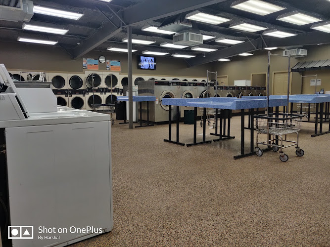 Coin Laundry in Irving