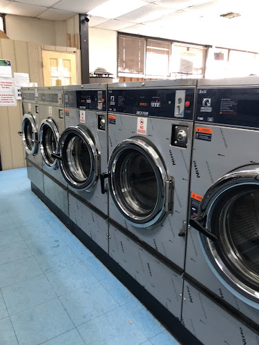 Collins Laundrymat in Arlington