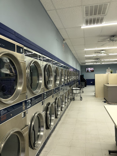 Come & Go Washateria in Houston