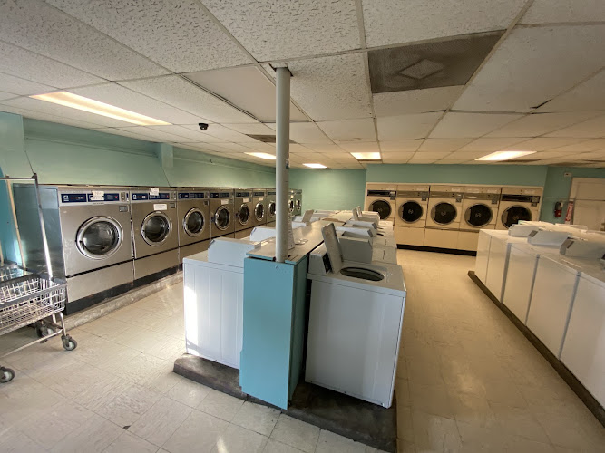 Dario's Superette & Laundrette in Brownsville