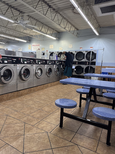Dos Amigos Wash-N-Dry in Lubbock
