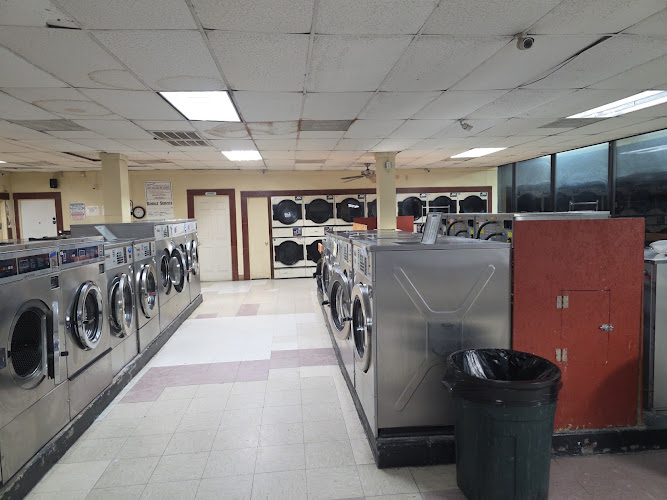 Double Bubble Laundries in Garland