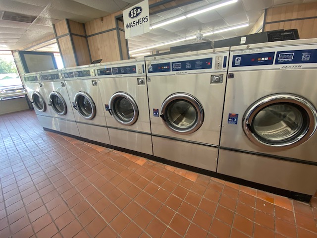E-Z Wash in San Antonio