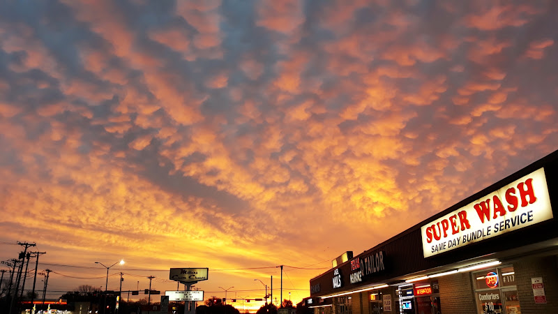 Euless Super Wash Laundry in Euless