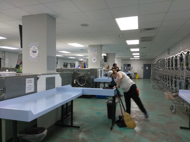 EZ Coin Laundromat in Waco