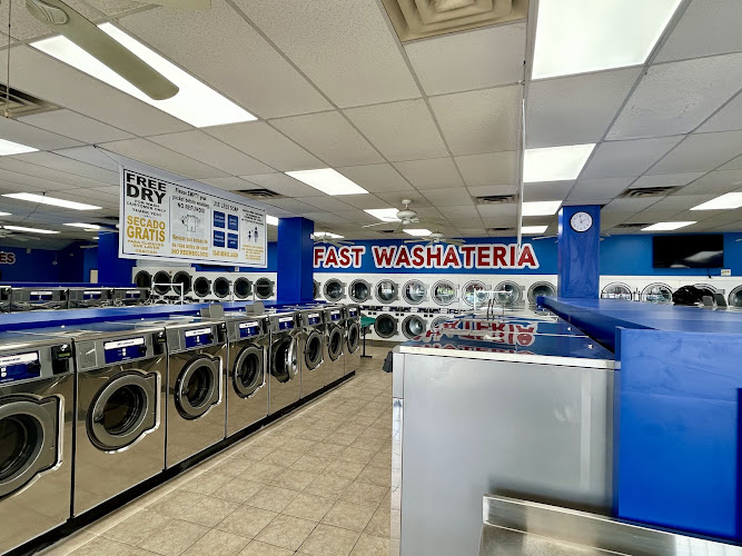 Fast Washateria in Houston