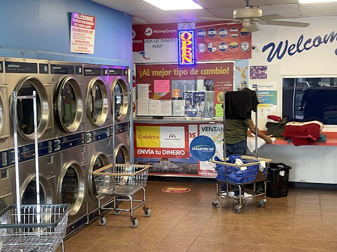 Holland Super Wash in Houston
