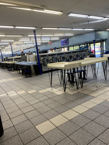 Houstonian Washateria in Houston