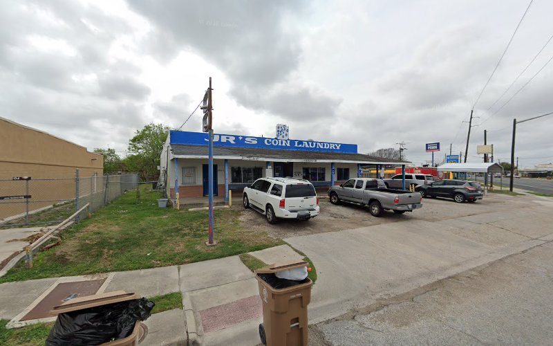 Jr’s Coin Laundry in Corpus Christi