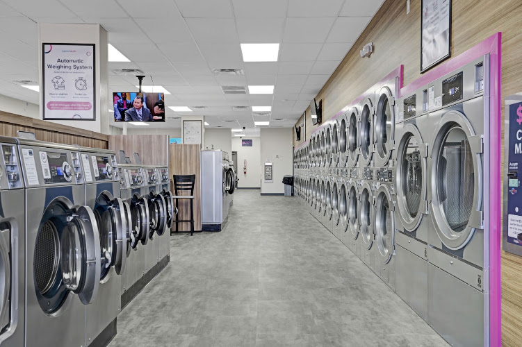 Laundrolab Laundromat in Grand Prairie