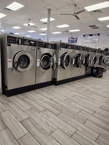 Laundry World in North Richland Hills
