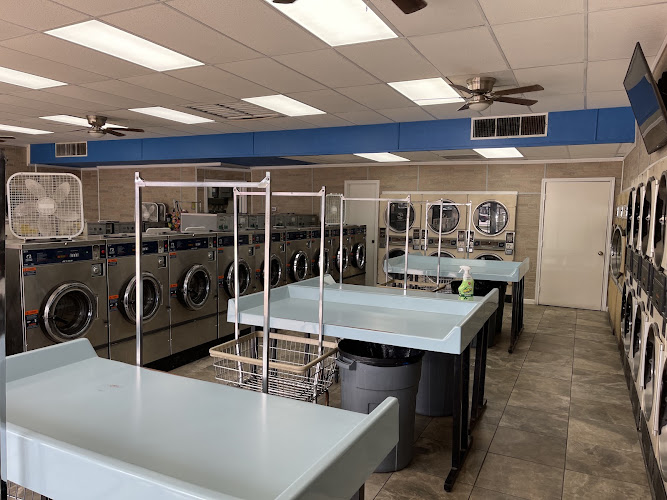 Laundryland Wash & Dry in Irving