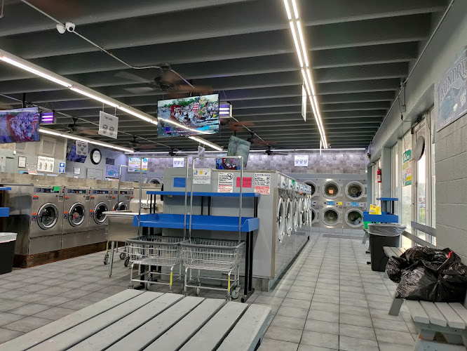 Local Laundry - Ray Bon Laundromat & Washateria in San Antonio
