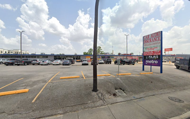 Long Point Washateria in Houston
