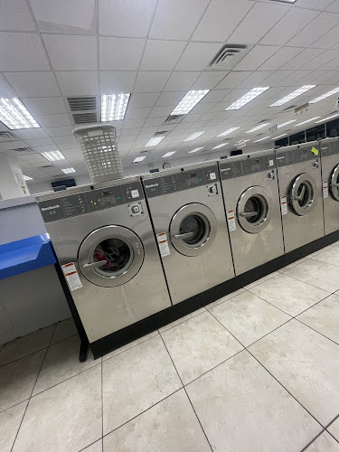 Mega Washateria in Cypress