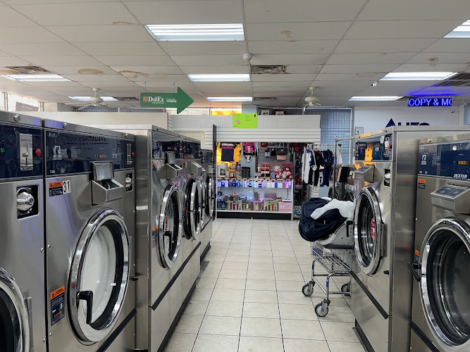 Mega Washateria in Houston