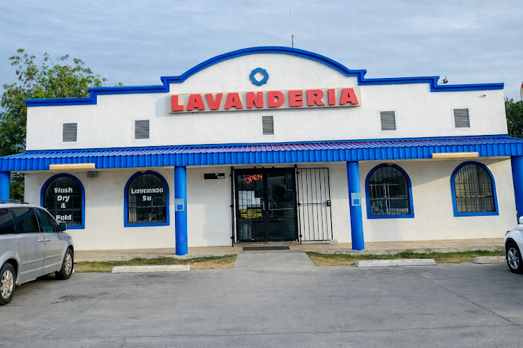 Mi Gente Laundromat in Alamo