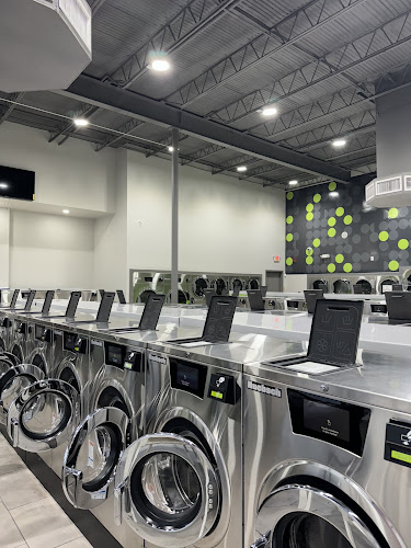 Oasis Washateria Mangum in Houston