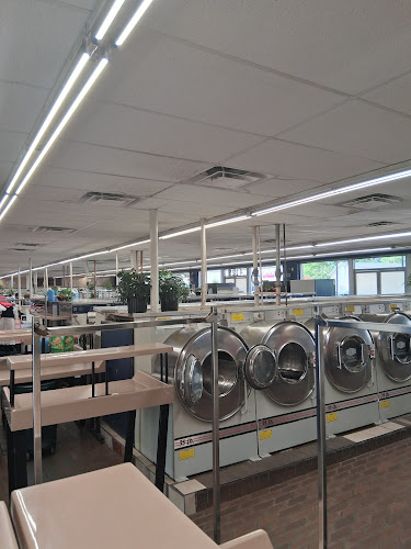 O'baniens Washateria in Houston
