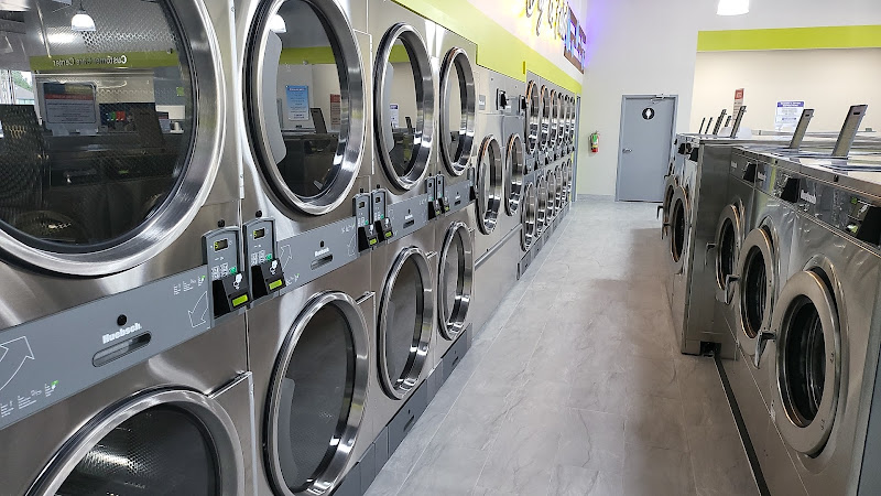 Prime Washateria in Cypress