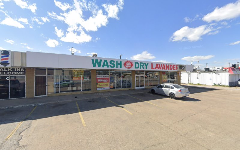 Queen Wash Dry Lavanderia in Dallas