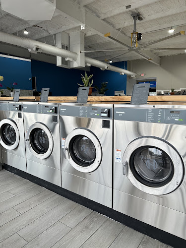 Seashore Washateria in Katy