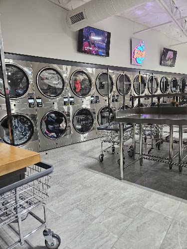 Shee Laundromat in Dallas