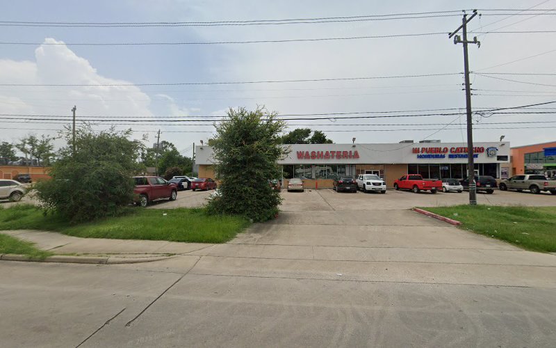Speed Cycle Washateria in Houston