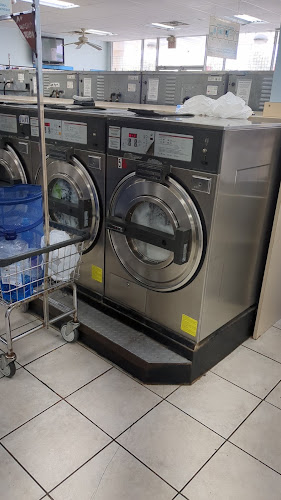 Speed Washateria in Houston