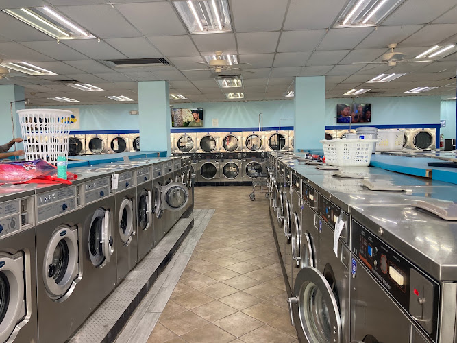 Spin Cycle Washateria in Houston