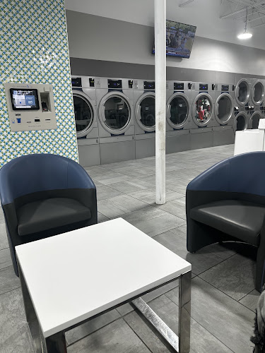 SpinXpress Laundry in Fort Worth
