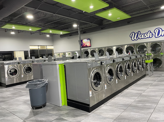 Splash Laundry & Dry Cleaner in Houston
