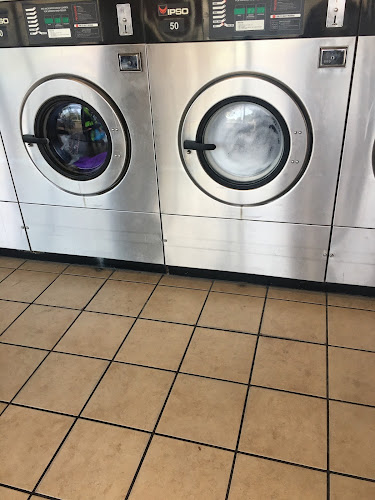 Star Laundry in Dallas