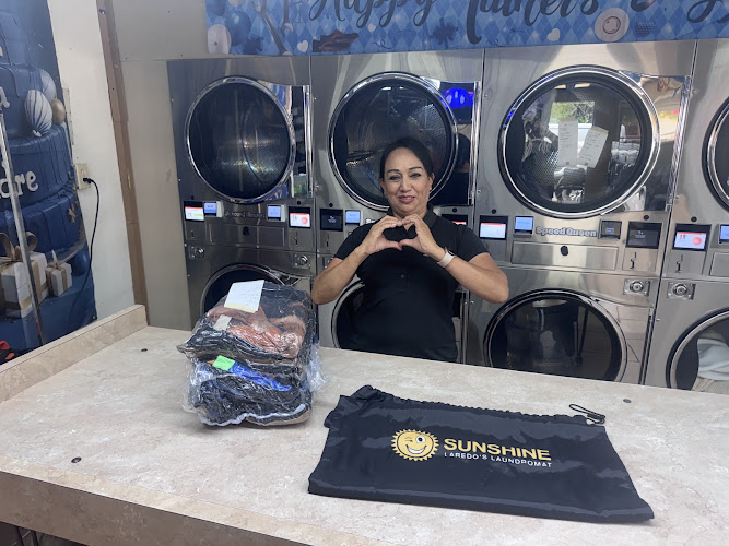 Sunshine Laredo's Laundromat in Laredo