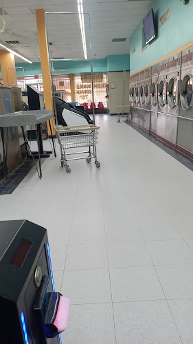 Sylvania Laundry Center in Fort Worth