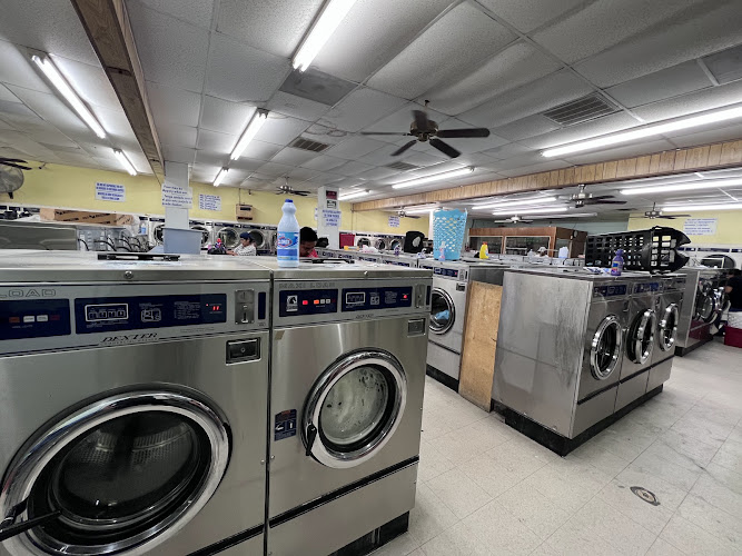 T & L Washateria in Houston
