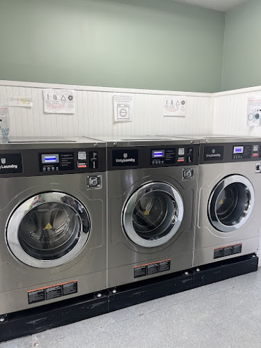 Texian 24 Hour Laundromat in Clyde