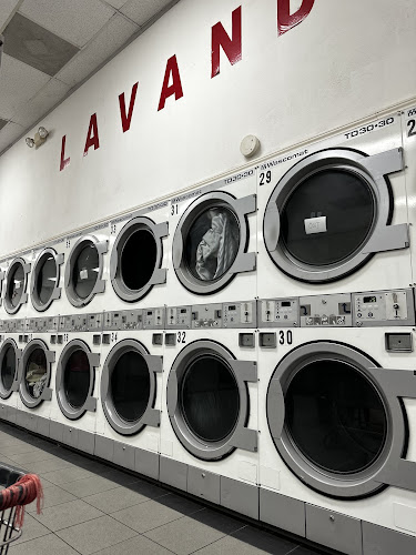 TX Pure Washateria in Alvin