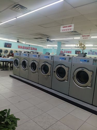 Vista Washateria in Pasadena