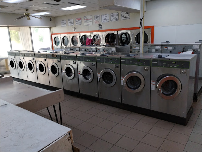 Washateria in Bridge City