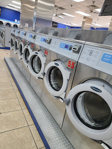 Washateria in Pasadena